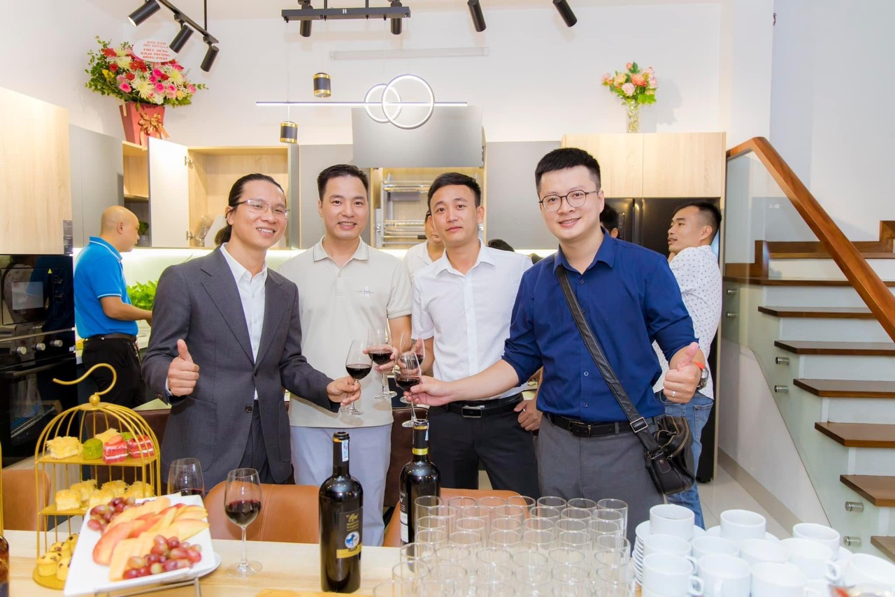 Đối tác nhập khẩu bết điện BossEU